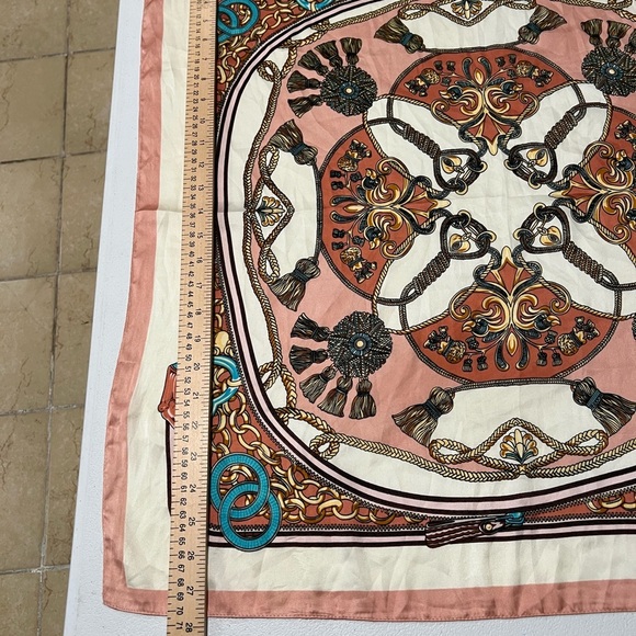 VINTAGE Tassel &Rope silk Scarf PINK,turquoise white
SQUAR SILK SCARF 27X27 - Picture 4 of 8
